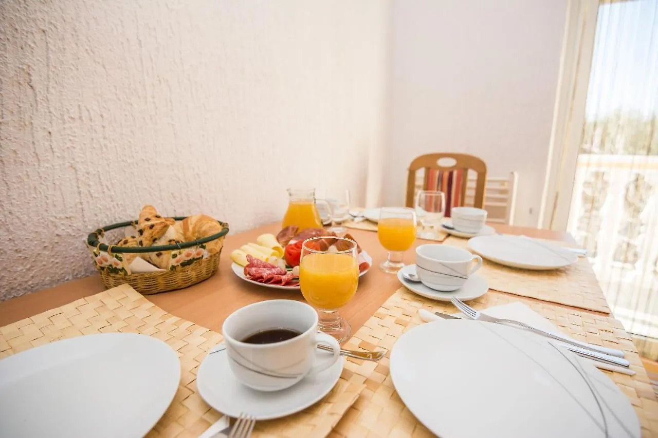 Apartment Kikas Vir Croatia