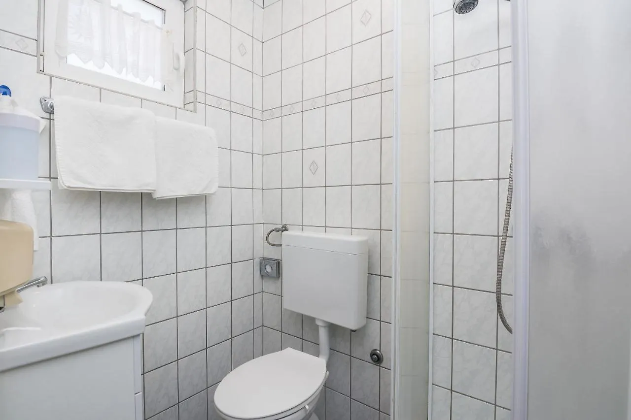 Apartment Kikas Vir 0*,  Croatia